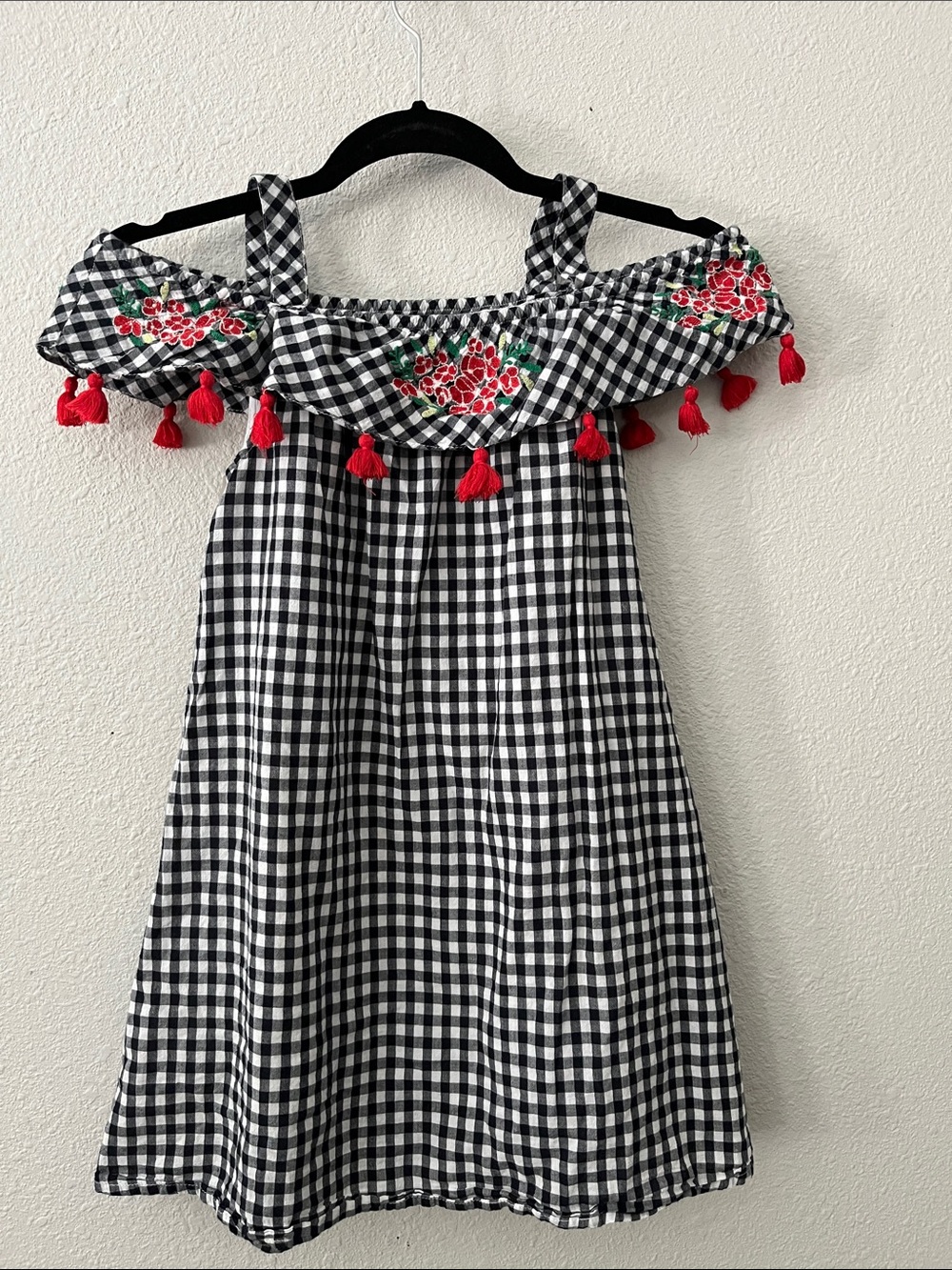 Tommy Bahama Black & White Gingham Summer Dress with Red Tassels Girls
SZ 6X